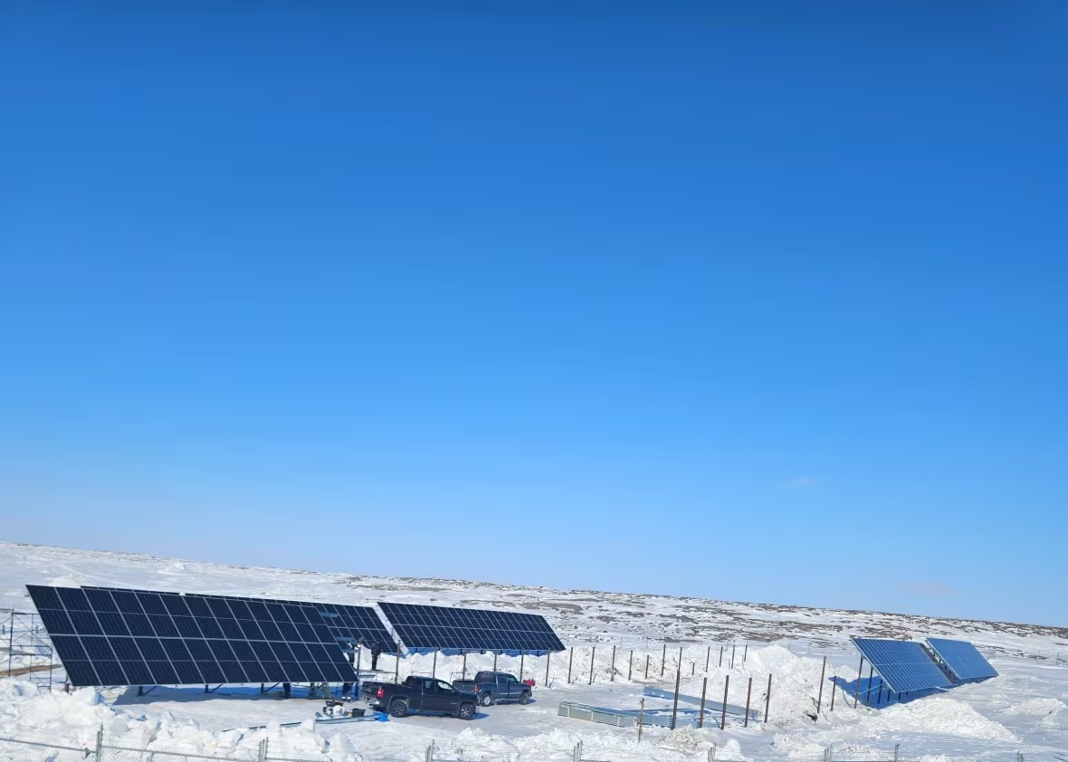 Solar Panels in Naujaat